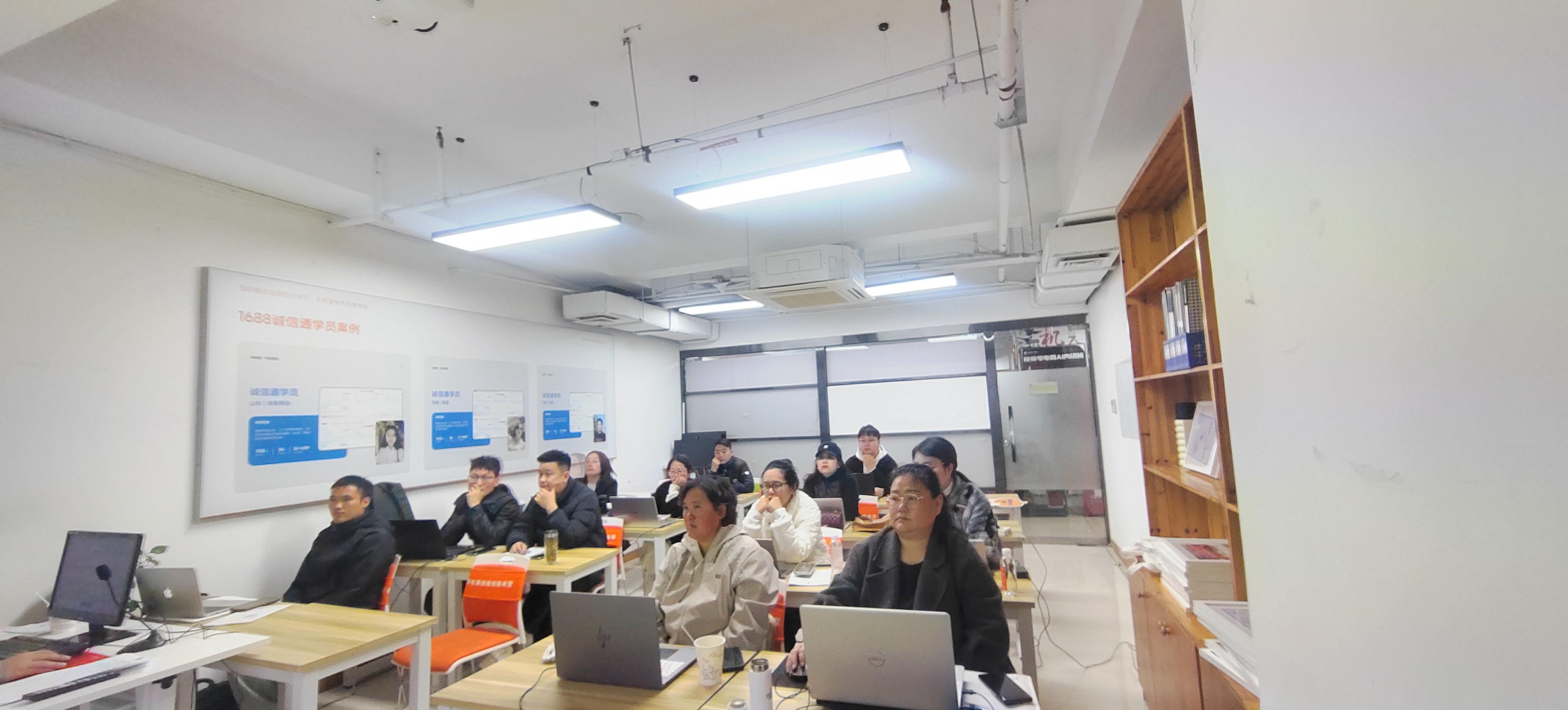 浙江跨境电商入门教程机构推荐 杭州Amazon、宁波、温州、嘉兴跨境学习之选